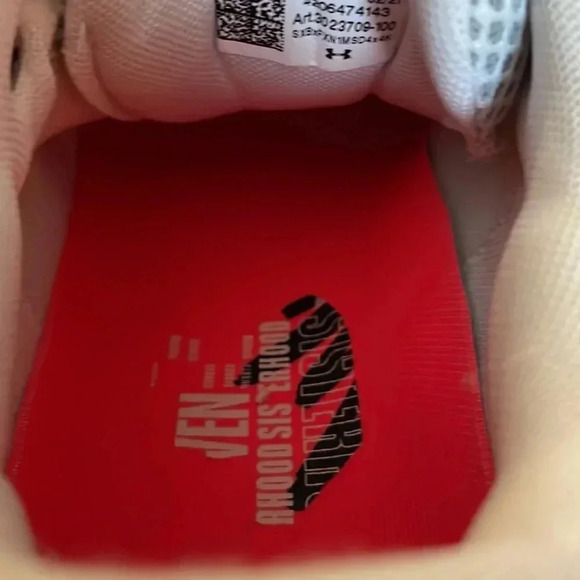 Under Armour Women's HOVR Block City Volleyball Shoes size‎ 10.5 - Picture 6 of 9